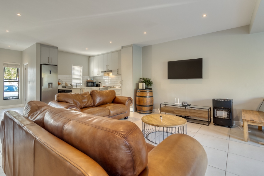 3 Bedroom Property for Sale in Croydon Gardens Estate Western Cape